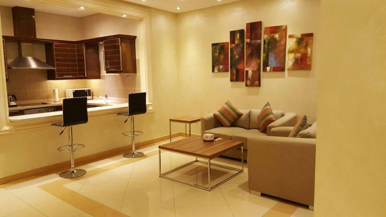 ריאד Mandarin Alshamal Hotel Apartments מראה חיצוני תמונה