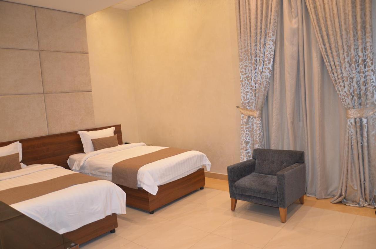 ריאד Mandarin Alshamal Hotel Apartments מראה חיצוני תמונה