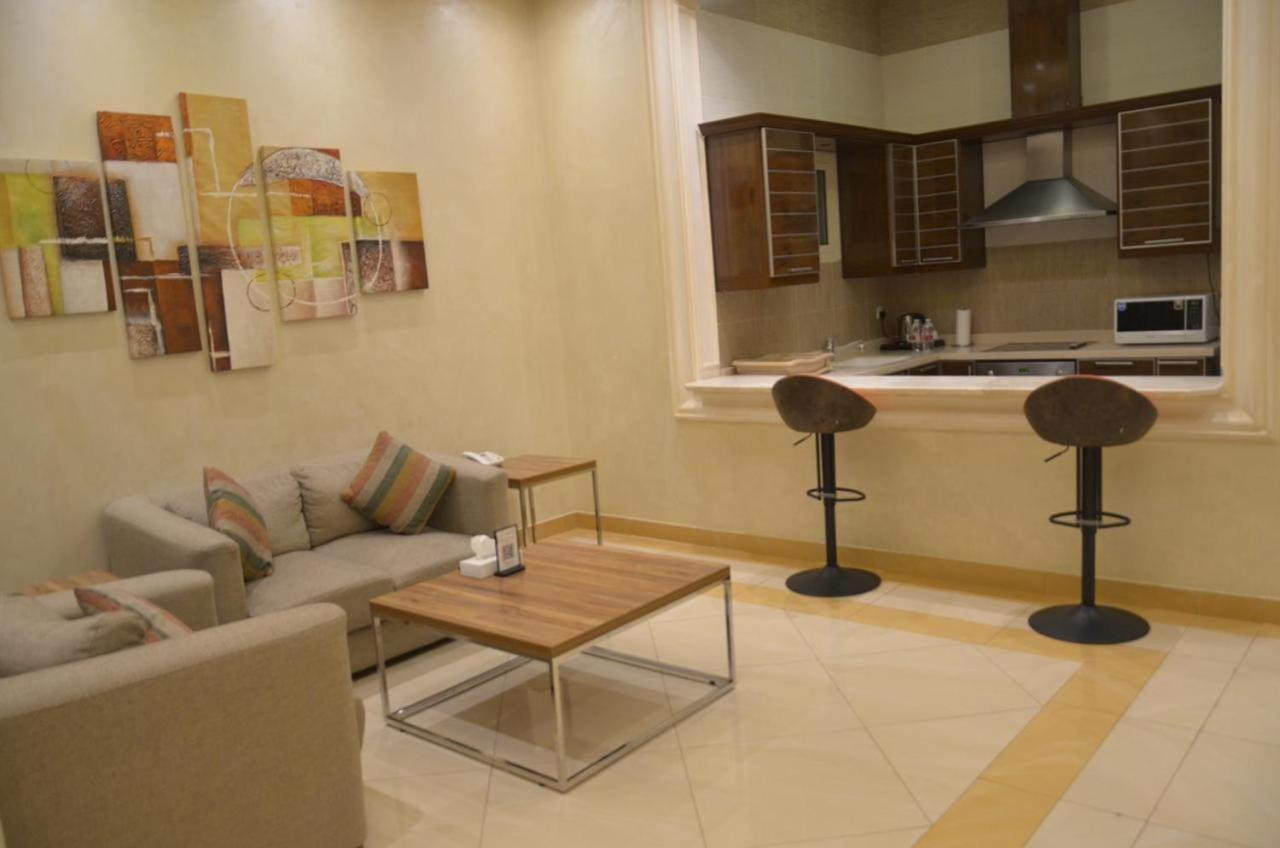 ריאד Mandarin Alshamal Hotel Apartments מראה חיצוני תמונה